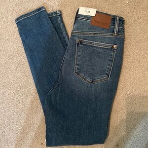 Judy Blue NWT Size 7/28 High Waist Skinny